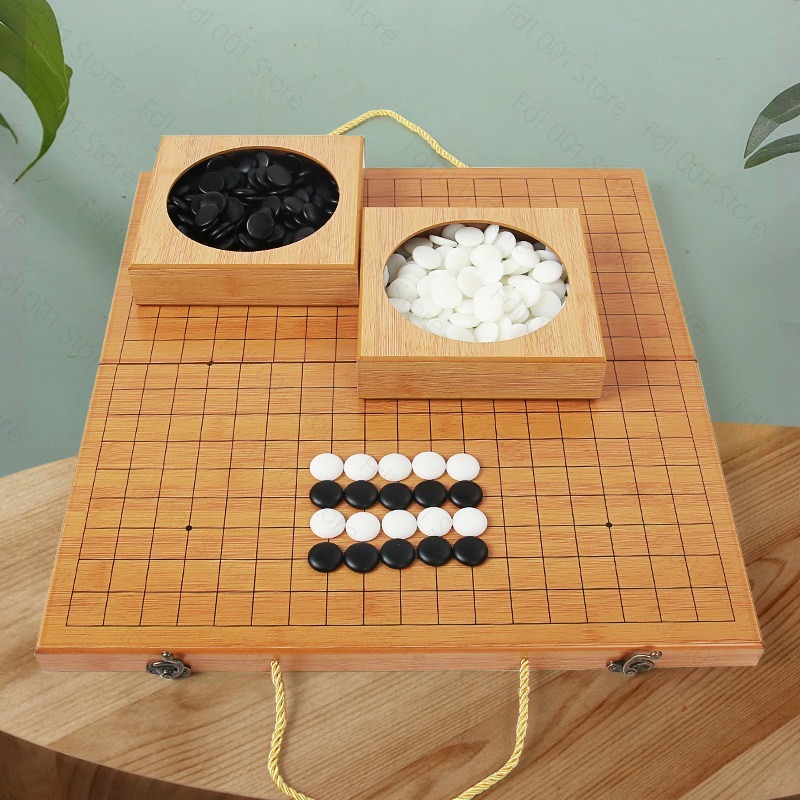 Board Game Vantage - 19-Wege-Backgammon-Spielbrett in Schwarz-Weiß für Strategisches Denken